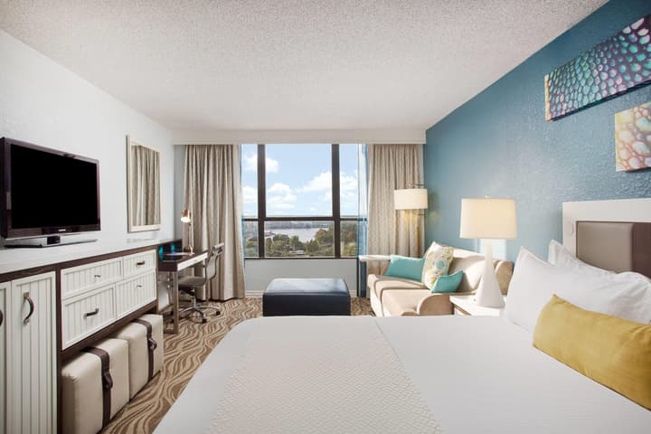 Wyndham Lake Buena Vista – Disney Springs® Area