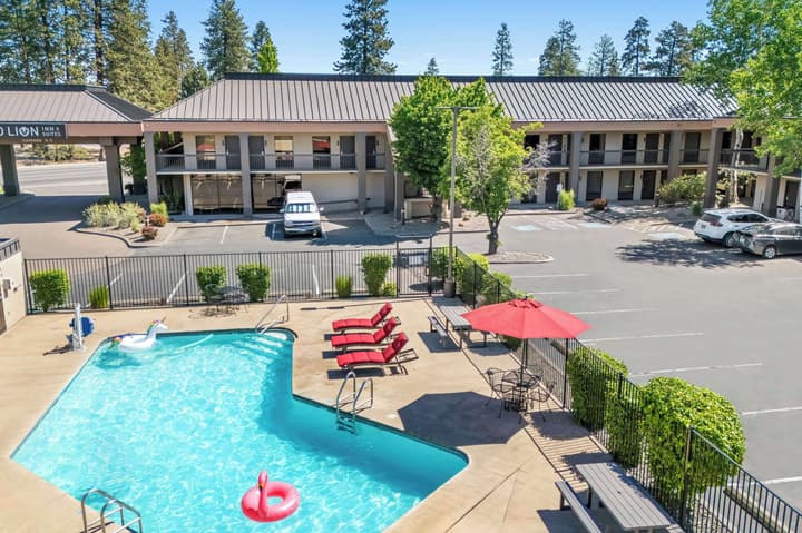 Red Lion Inn & Suites Deschutes River Bend
