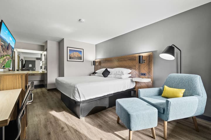 Red Lion Inn & Suites Deschutes River Bend