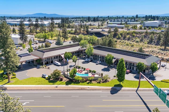 Red Lion Inn & Suites Deschutes River Bend