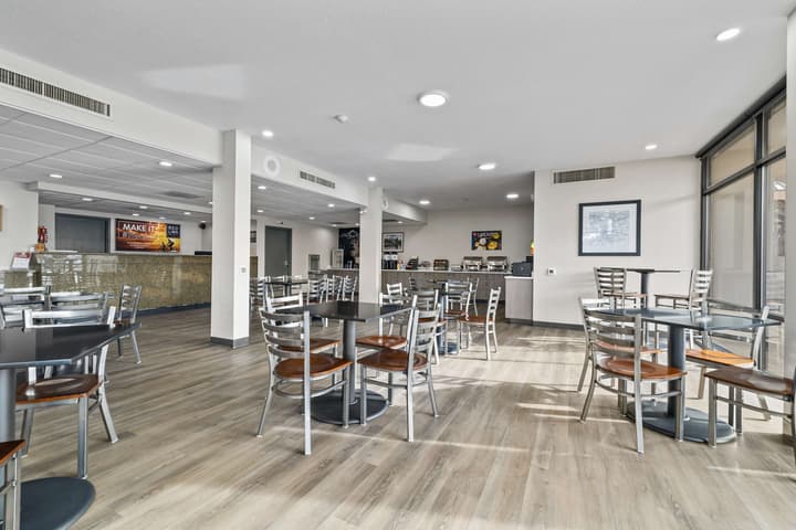 Red Lion Inn & Suites Deschutes River Bend