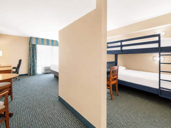 Holiday Inn Resort Orlando - Lake Buena Vista by IHG