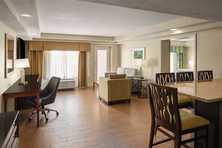 Holiday Inn Resort Orlando - Lake Buena Vista by IHG