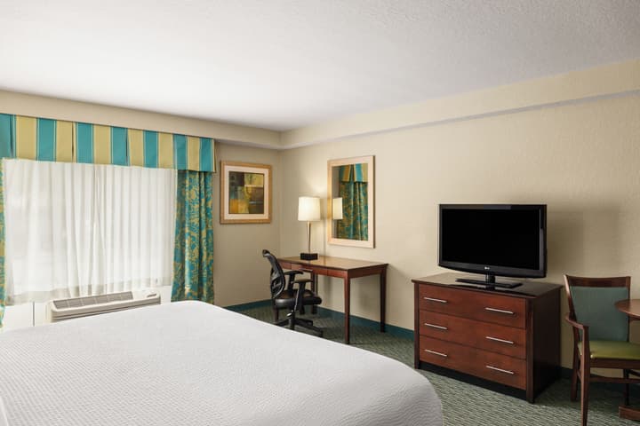 Holiday Inn Resort Orlando - Lake Buena Vista by IHG