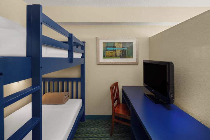 Holiday Inn Resort Orlando - Lake Buena Vista by IHG