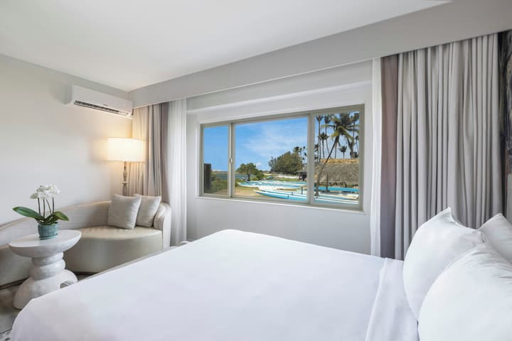 Maui Seaside Hotel