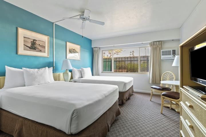 Maui Seaside Hotel