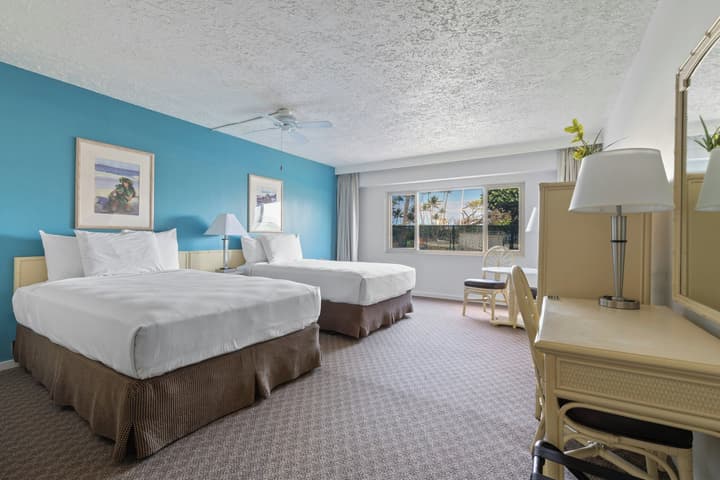 Maui Seaside Hotel