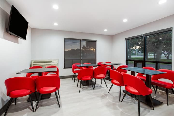 Ramada by Wyndham Kingston