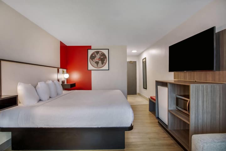 Ramada by Wyndham Kingston