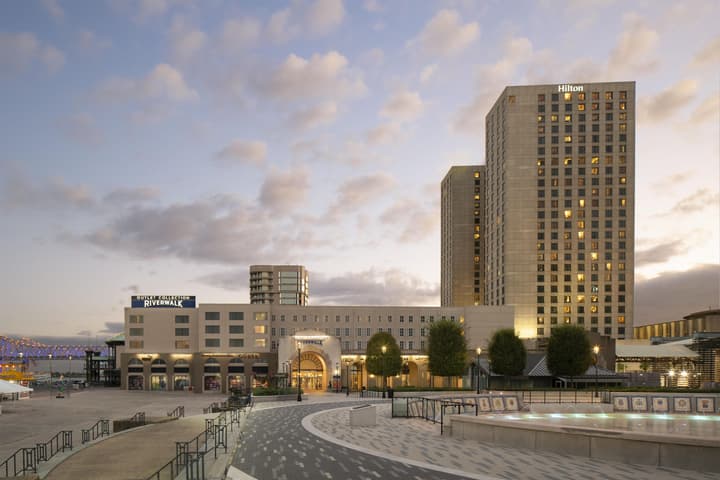 Hilton New Orleans Riverside