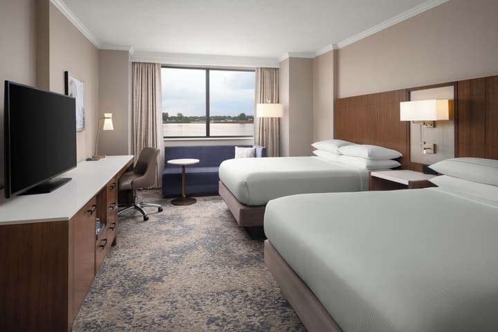 Hilton New Orleans Riverside