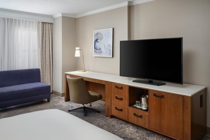 Hilton New Orleans Riverside