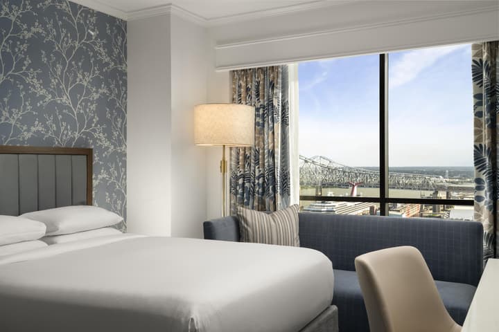Hilton New Orleans Riverside