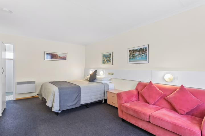 Martin Cash Motel
