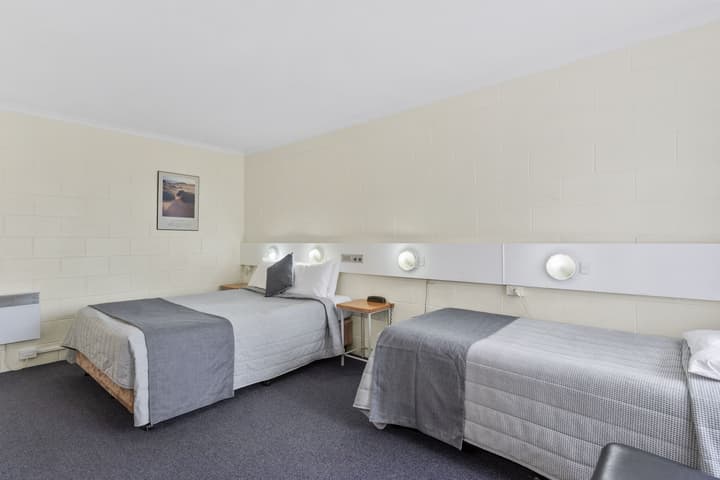Martin Cash Motel