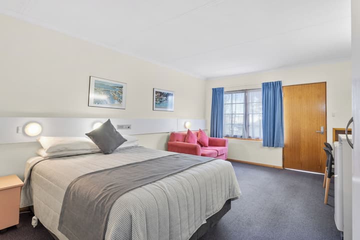 Martin Cash Motel