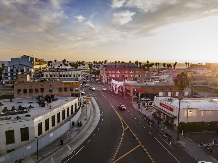 The Kinney - Venice Beach