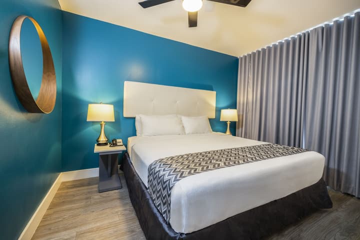 The Colony Hotel