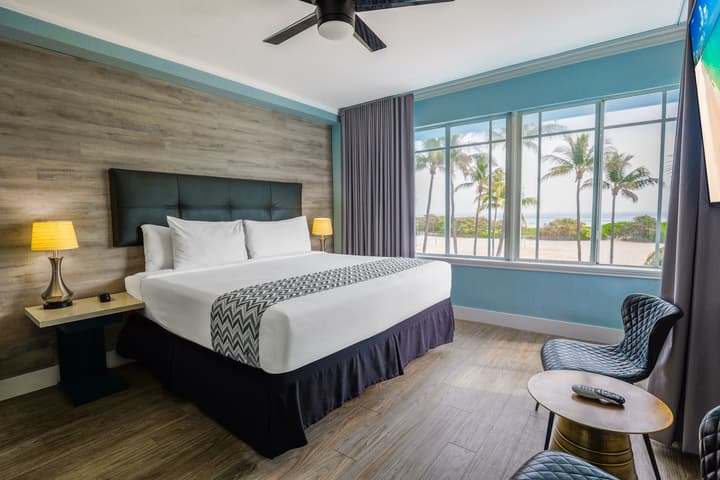 The Colony Hotel