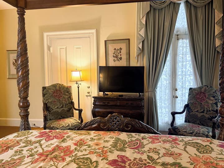 The Guest House Historic Mansion