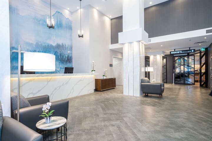 Sandman Signature Calgary Downtown Hotel