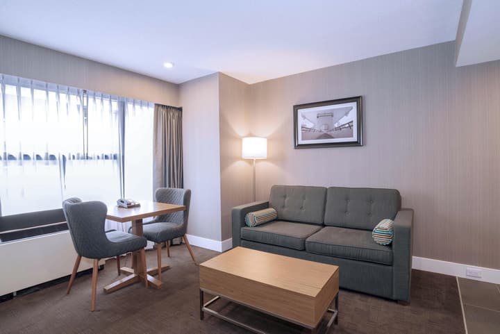 Sandman Signature Calgary Downtown Hotel