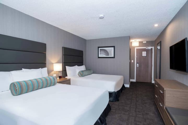 Sandman Signature Calgary Downtown Hotel