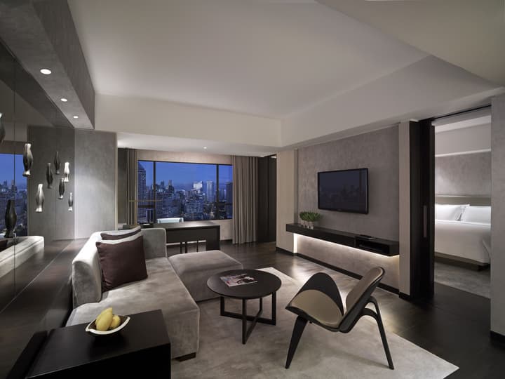 New World Makati Hotel