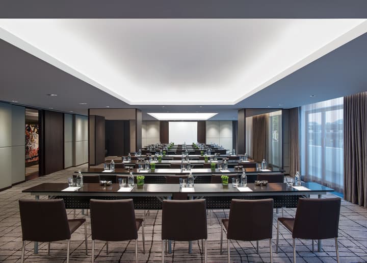 New World Makati Hotel