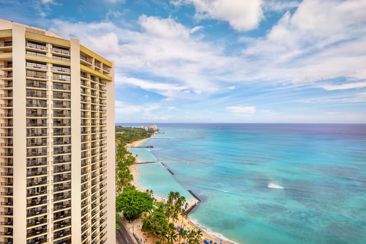 Hyatt Regency Waikiki Beach Resort & Spa