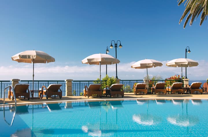 The Cliff Bay, by PortoBay