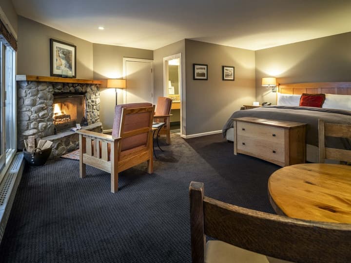 Emerald Lake Lodge