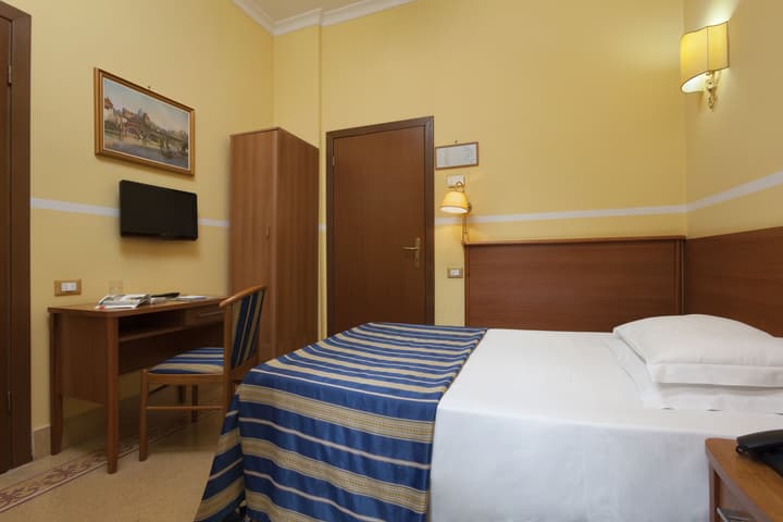 Kennedy Hotel
