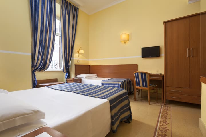 Kennedy Hotel