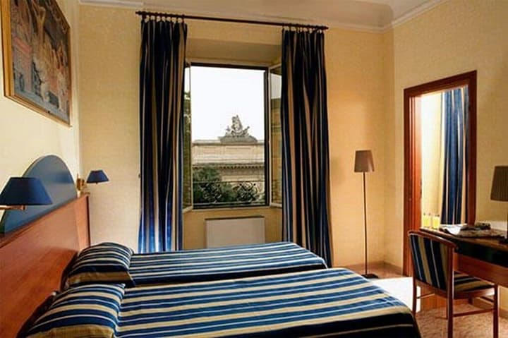 Kennedy Hotel