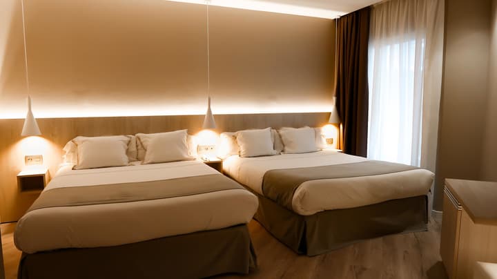 Hotel Bernat II