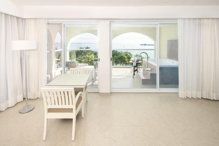 Occidental Costa Cancún All Inclusive
