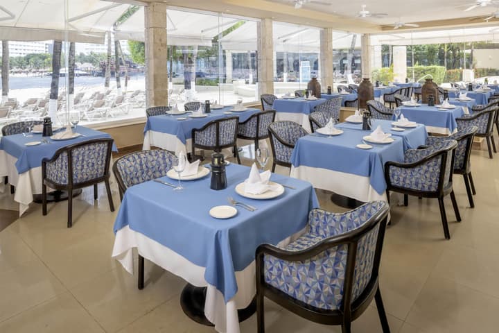 Occidental Costa Cancún All Inclusive