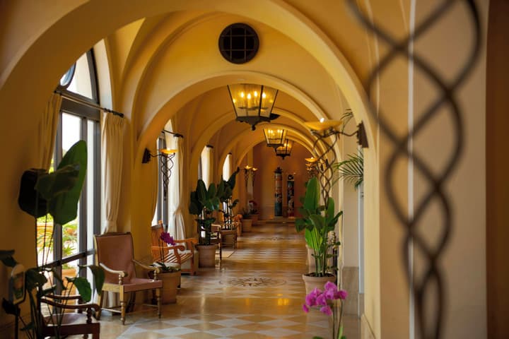 Hotel Nikko Alivila