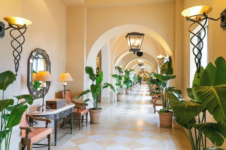Hotel Nikko Alivila