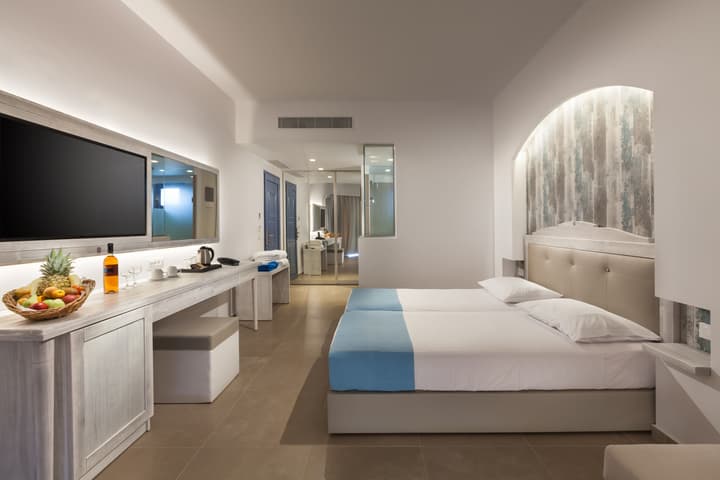 Aeolos Beach Hotel