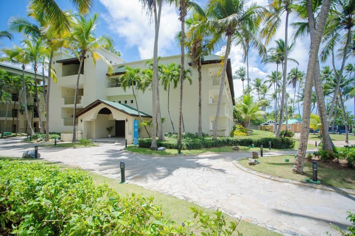Coral Costa Caribe Beach Resort - All Inclusive