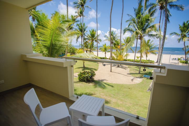 Coral Costa Caribe Beach Resort - All Inclusive