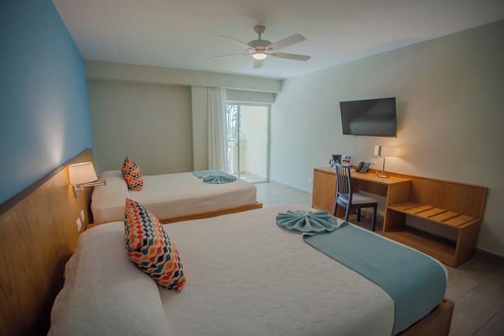 Coral Costa Caribe Beach Resort - All Inclusive
