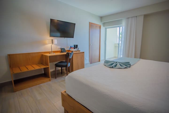 Coral Costa Caribe Beach Resort - All Inclusive