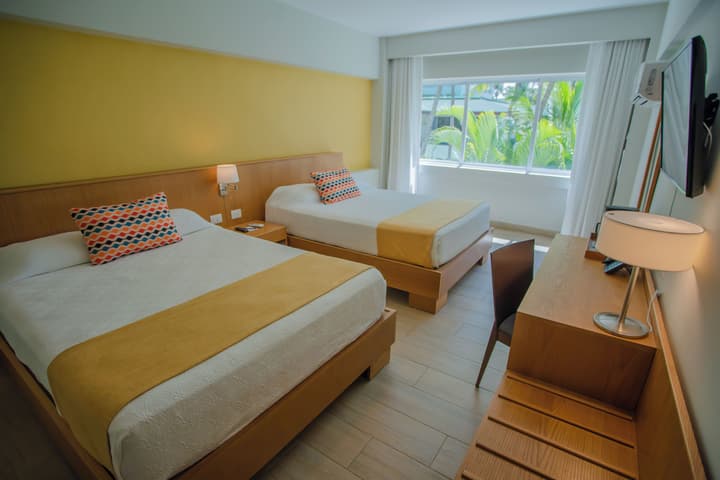 Coral Costa Caribe Beach Resort - All Inclusive