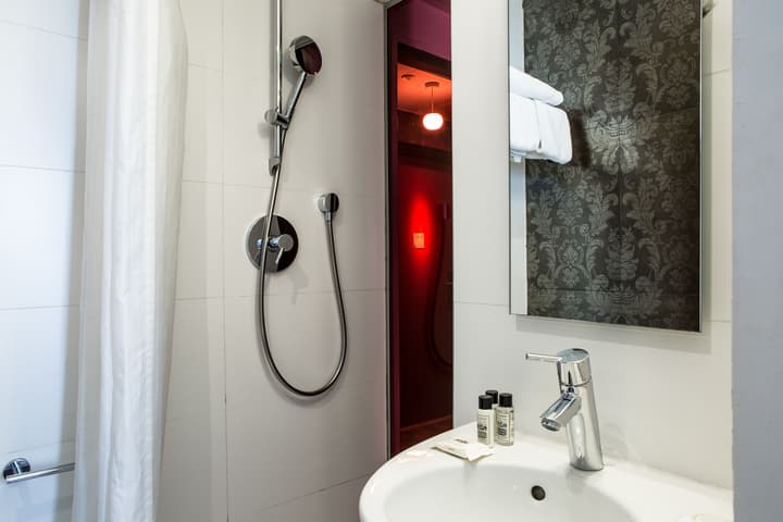 Hôtel Le Quartier Bercy Square