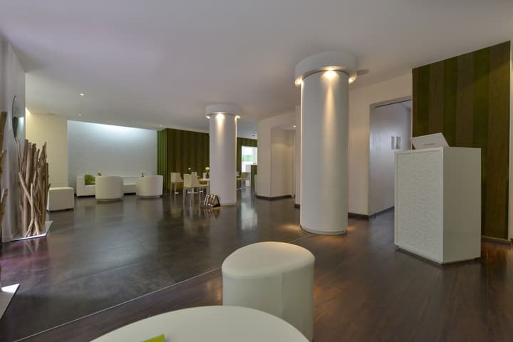 Hôtel Le Quartier Bercy Square