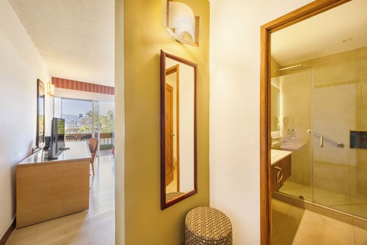 Porta Hotel del Lago